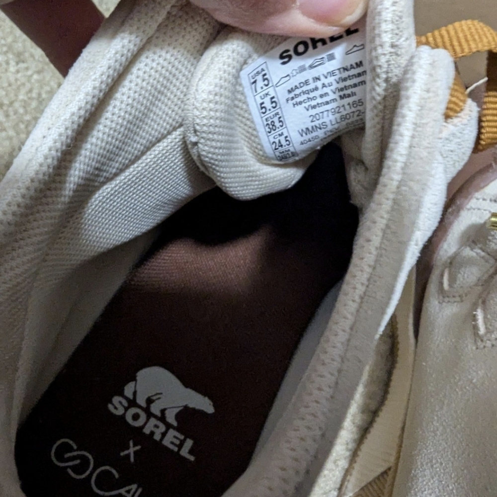 Sorel x CALIA Out N’ About III Classic Boots in Brown and Cream - Picture 4 of 5